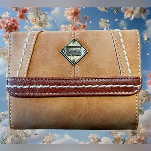 B.O.C WALLET- GORGEOUS! EUC